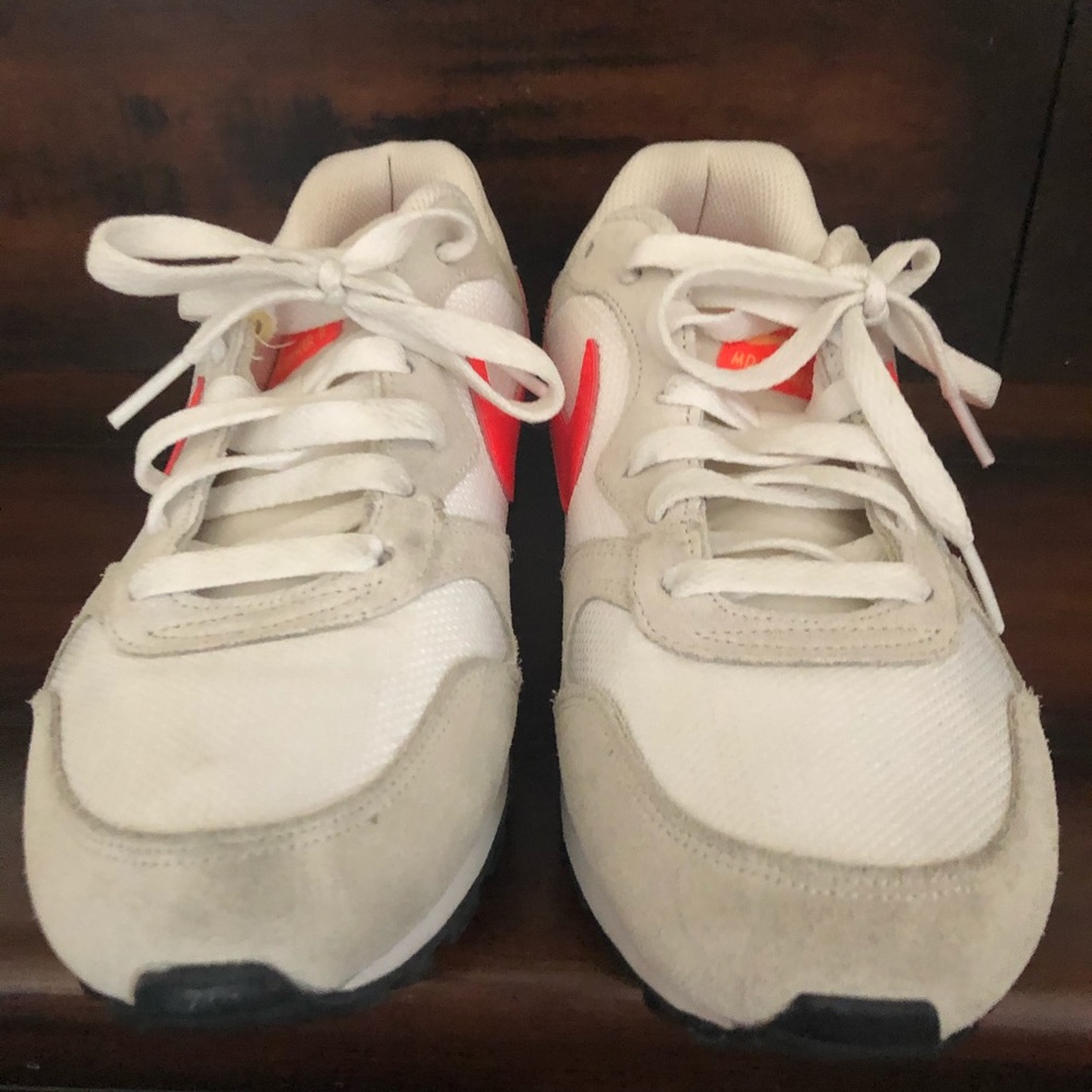 Nike women’s size 7.5 white, neon and tan shoes